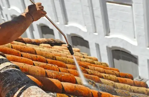 Nettoyage de toitures - Bourg-Achard